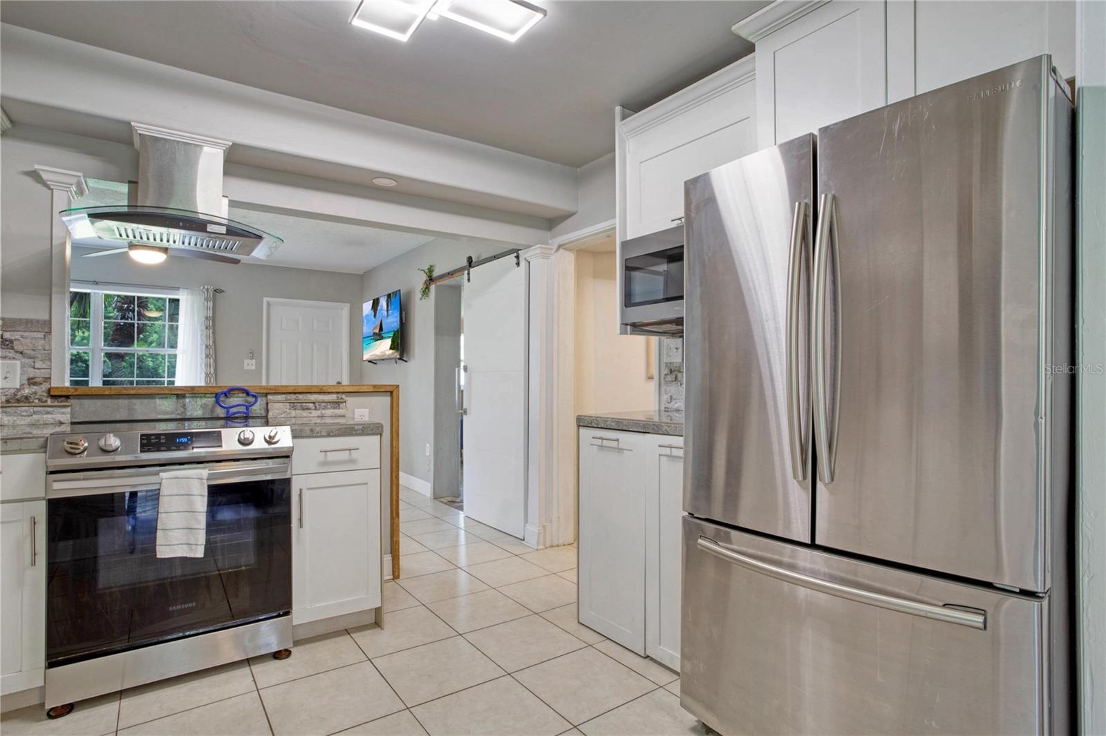 7329 Royal Palm Dr Property Photo 14