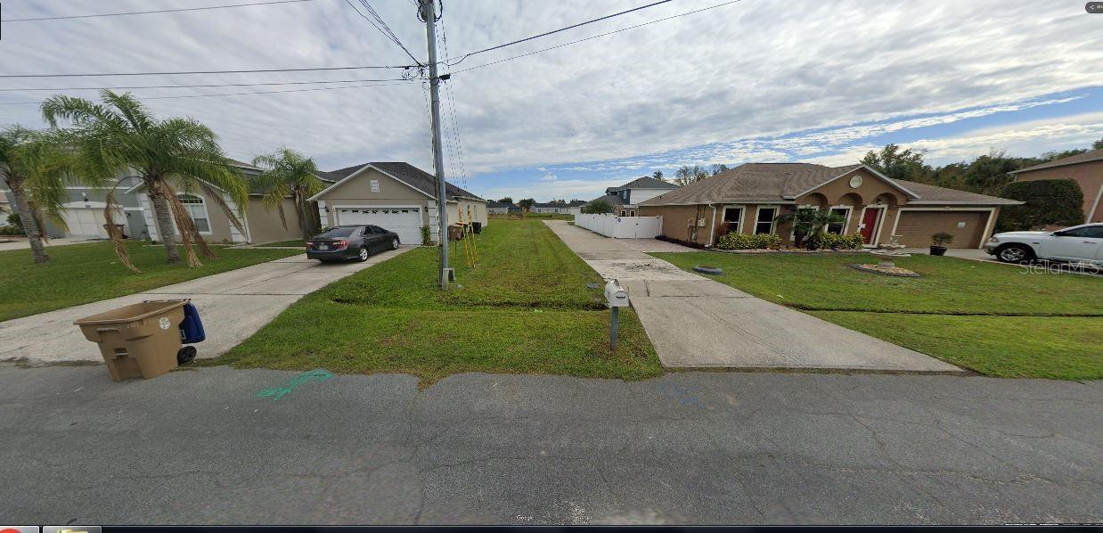 523 Elbridge Pl Property Photo 2