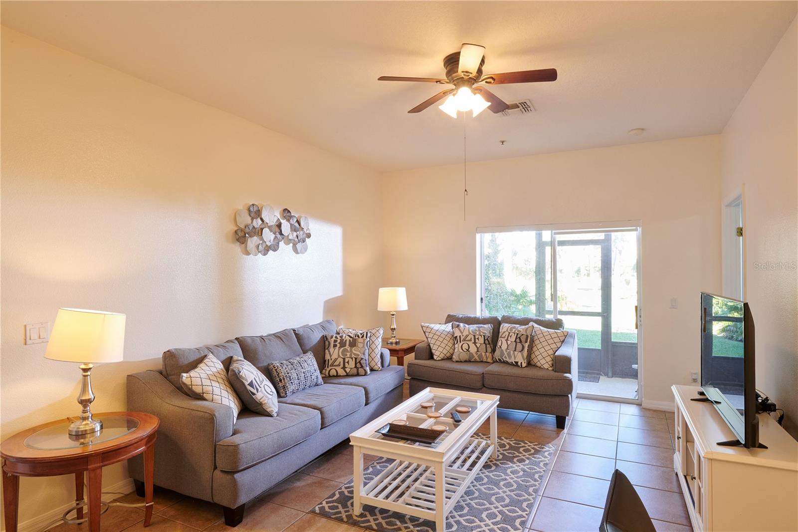 7513 Pellham Way Property Photo 4