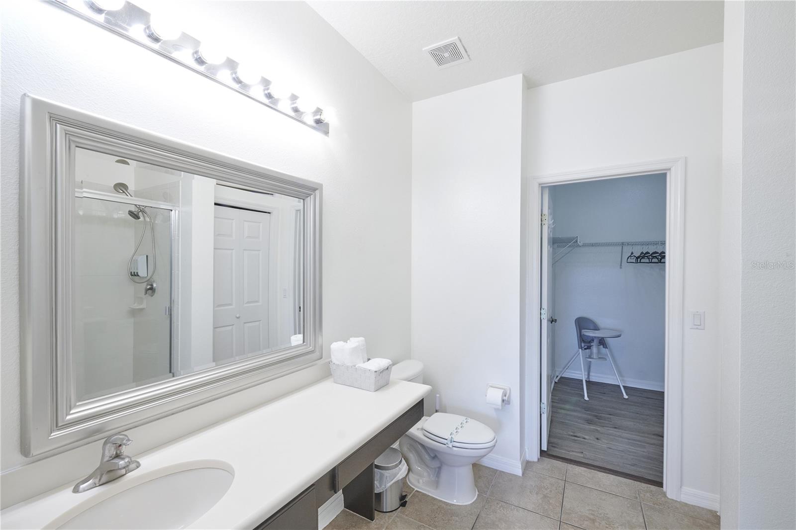 2745 Oakwater Dr Property Photo 22