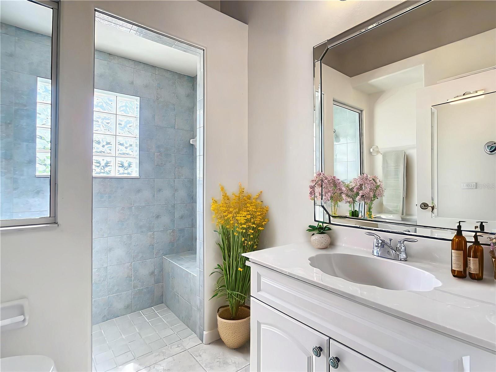 18065 Wing Ave Property Photo 15