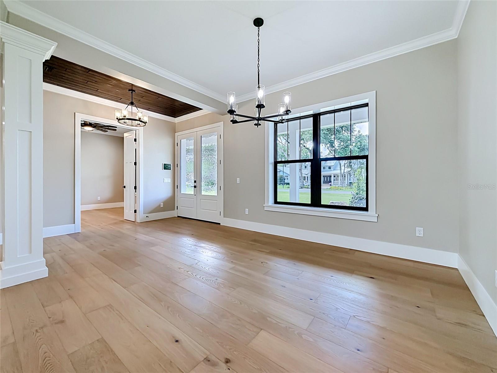 405 Long And Winding Rd Property Photo 18