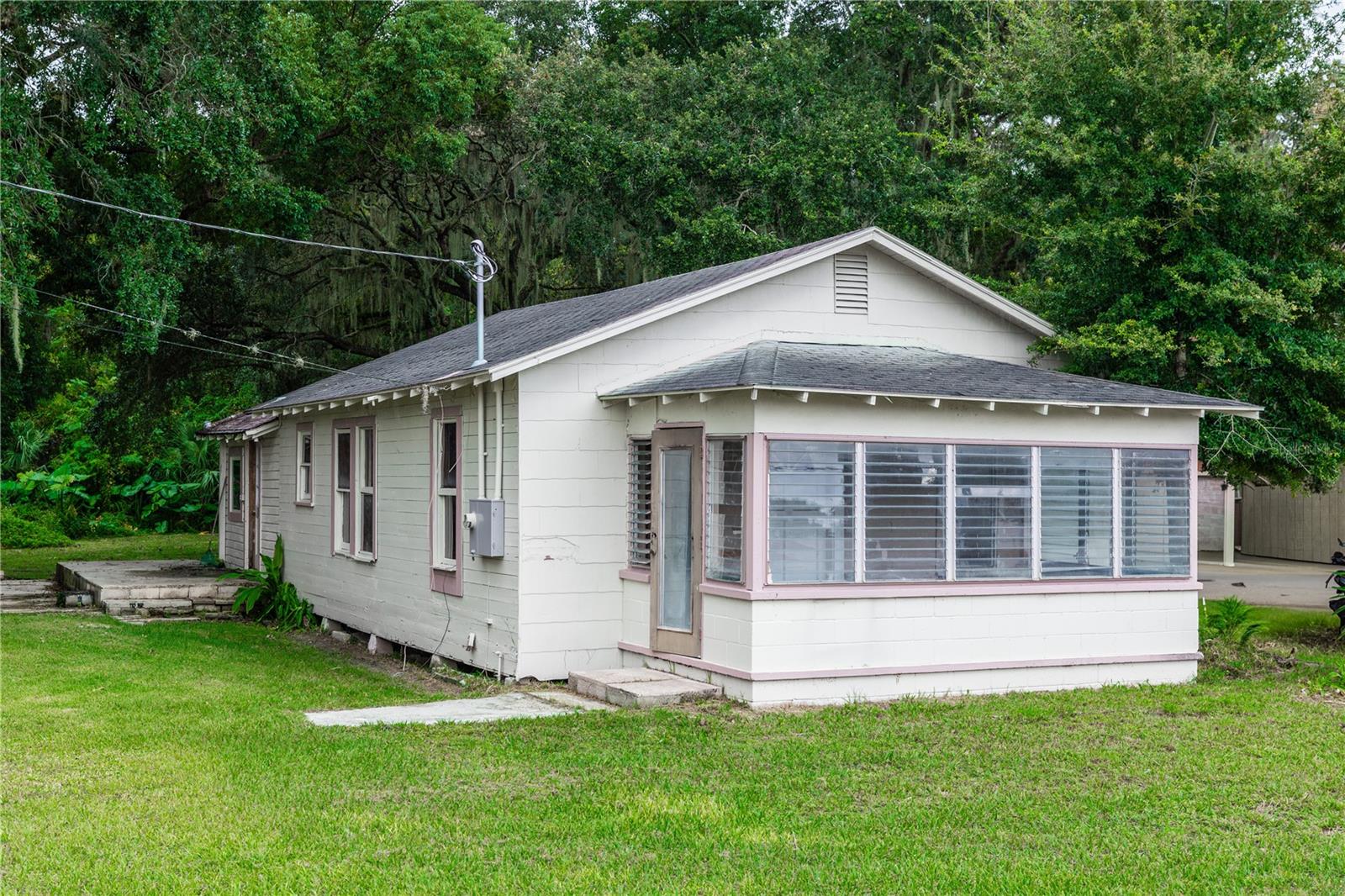 1314 N Shore Dr Property Photo 3