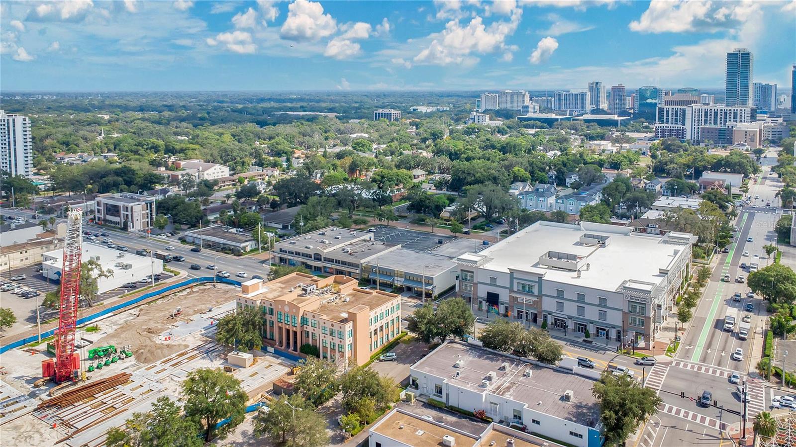 126 E Colonial Dr Property Photo 11