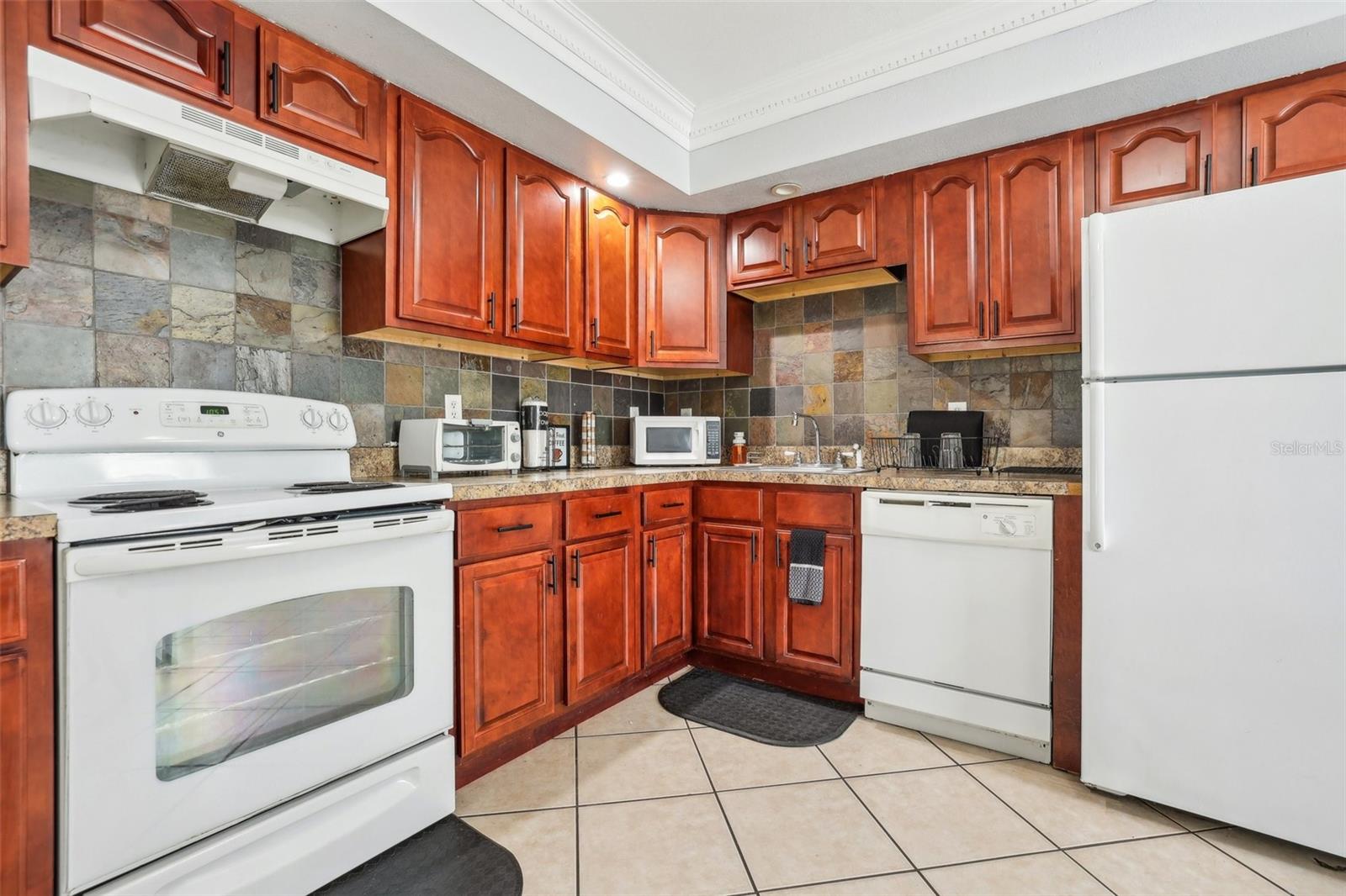 1815 Larkin Ave Property Photo 16