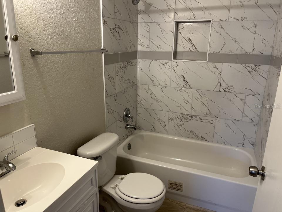 624 Golden Raintree Pl #624 Property Photo 9