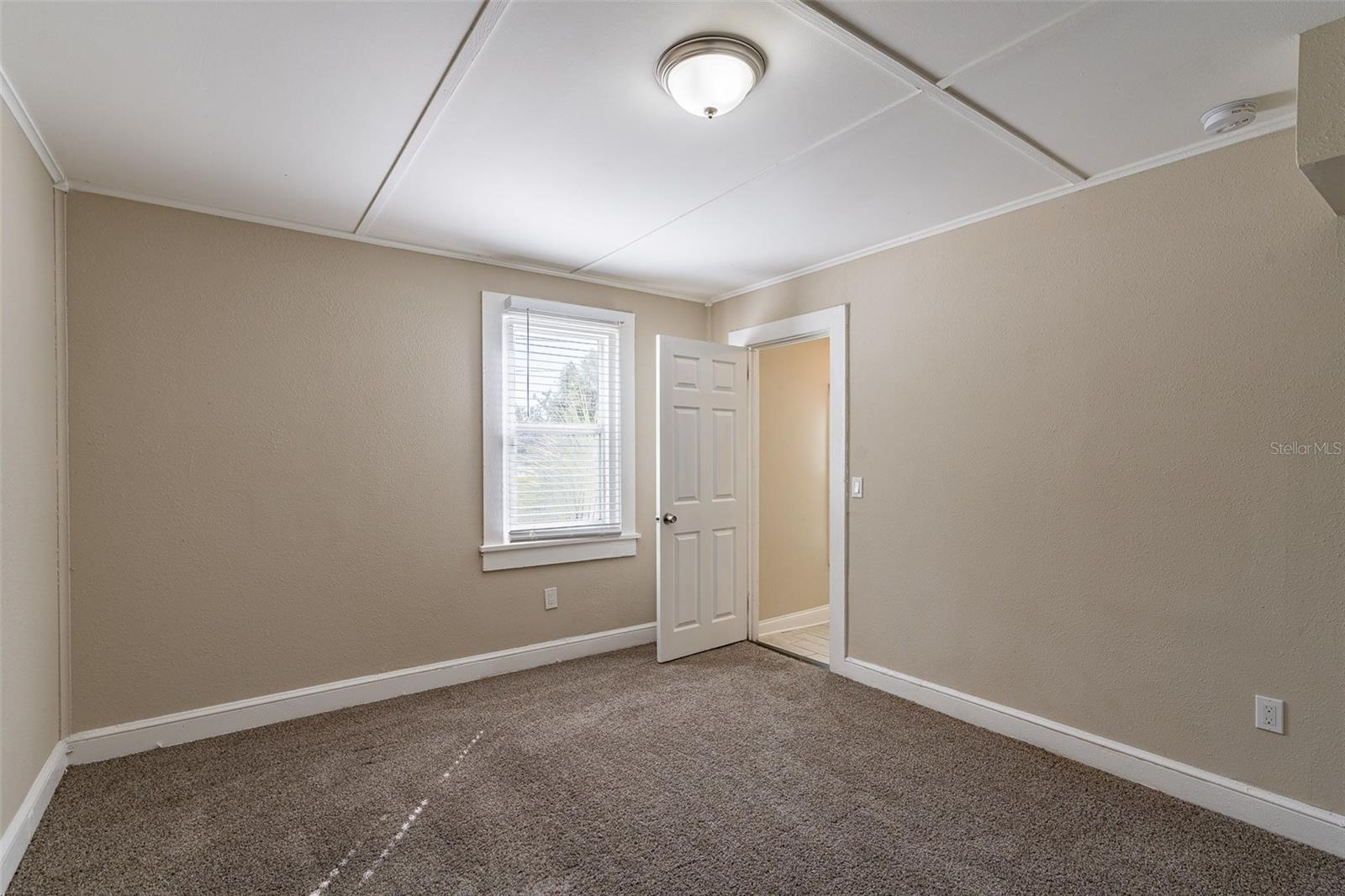112 S Moss St Property Photo 15