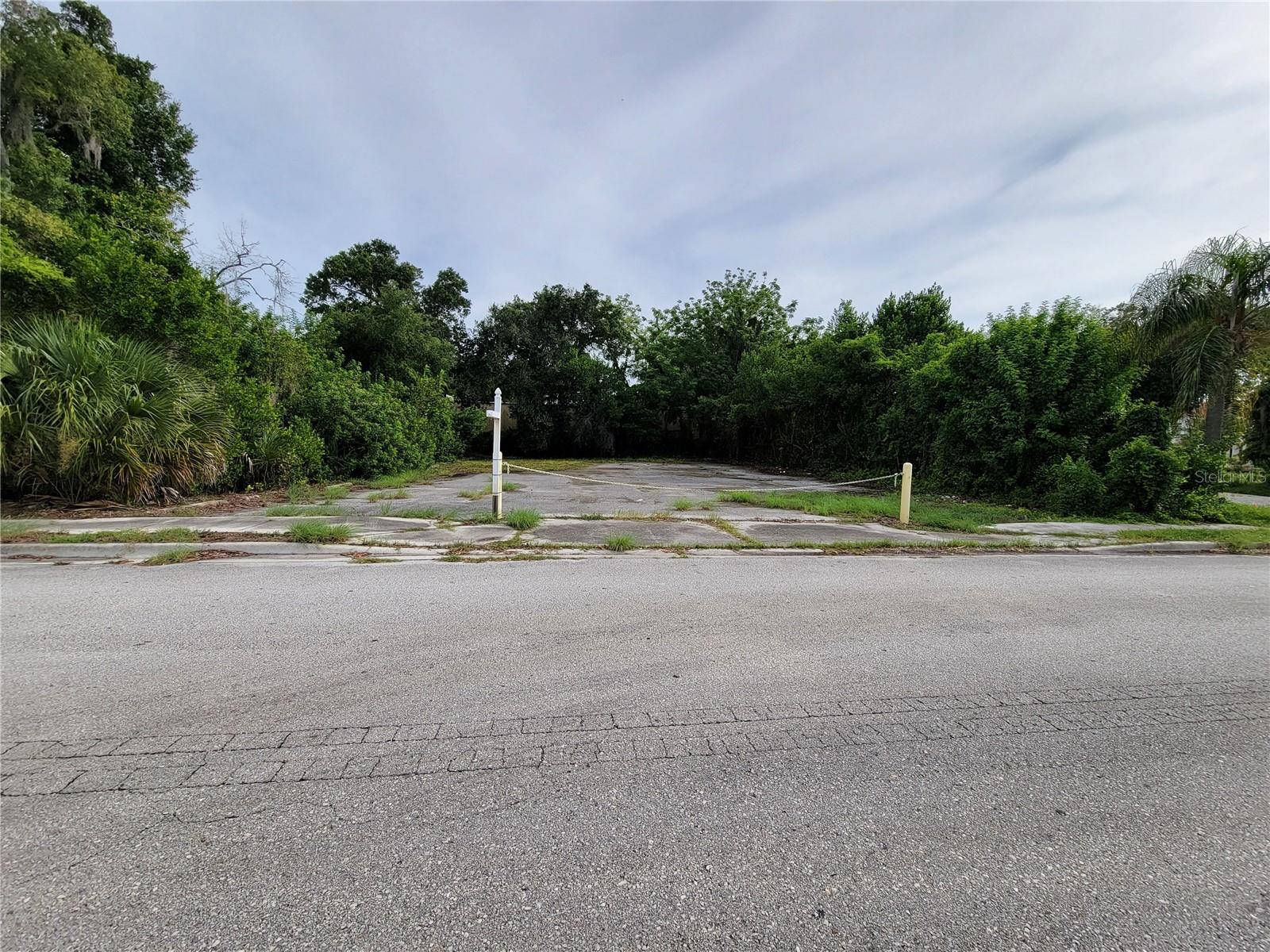 4737 HARGRAVE ST Property Photo 1