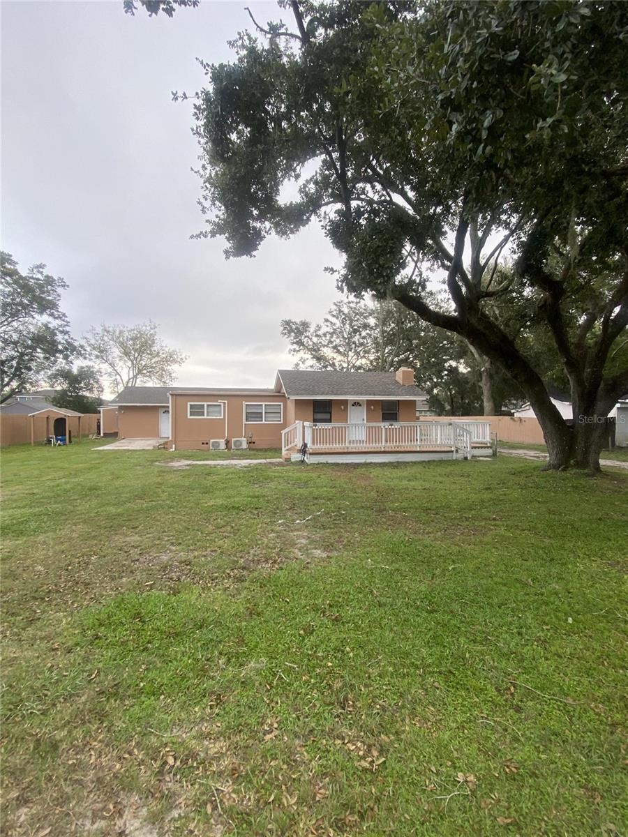 1801 Daniels St Property Photo 1