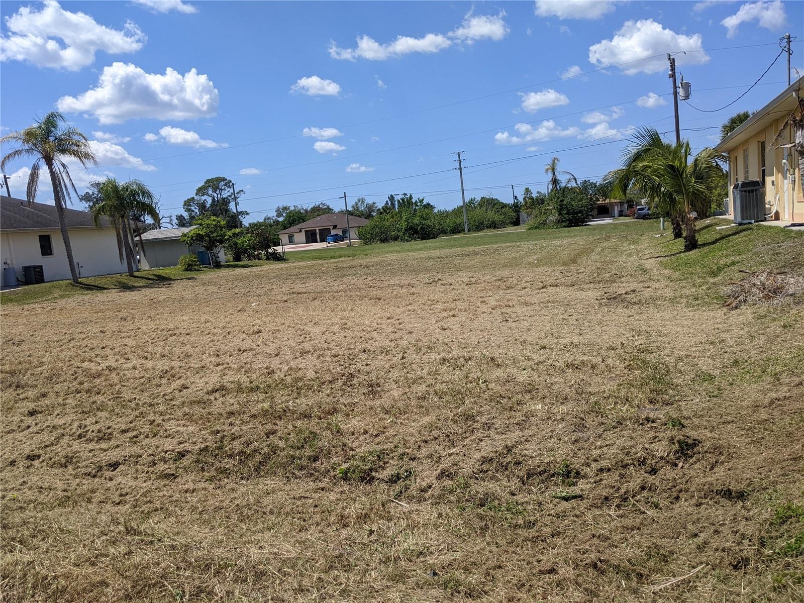 Santurce Ave Property Photo 1