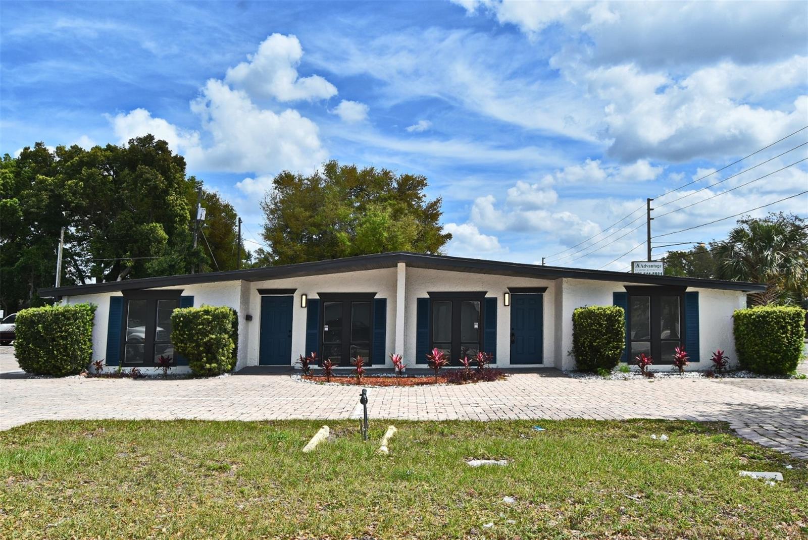 2445 Lee Rd Property Photo 1