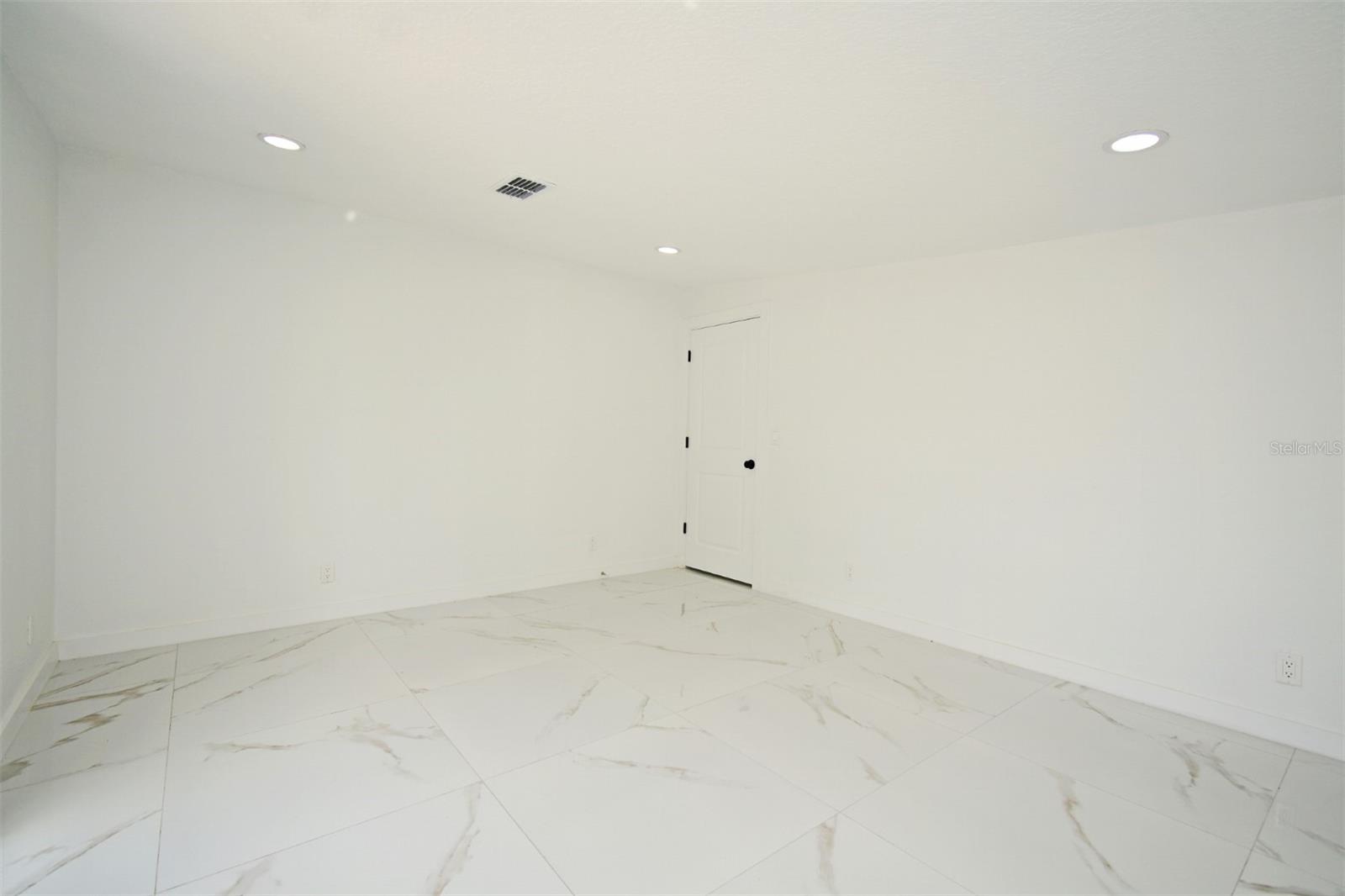 2445 Lee Rd Property Photo 26