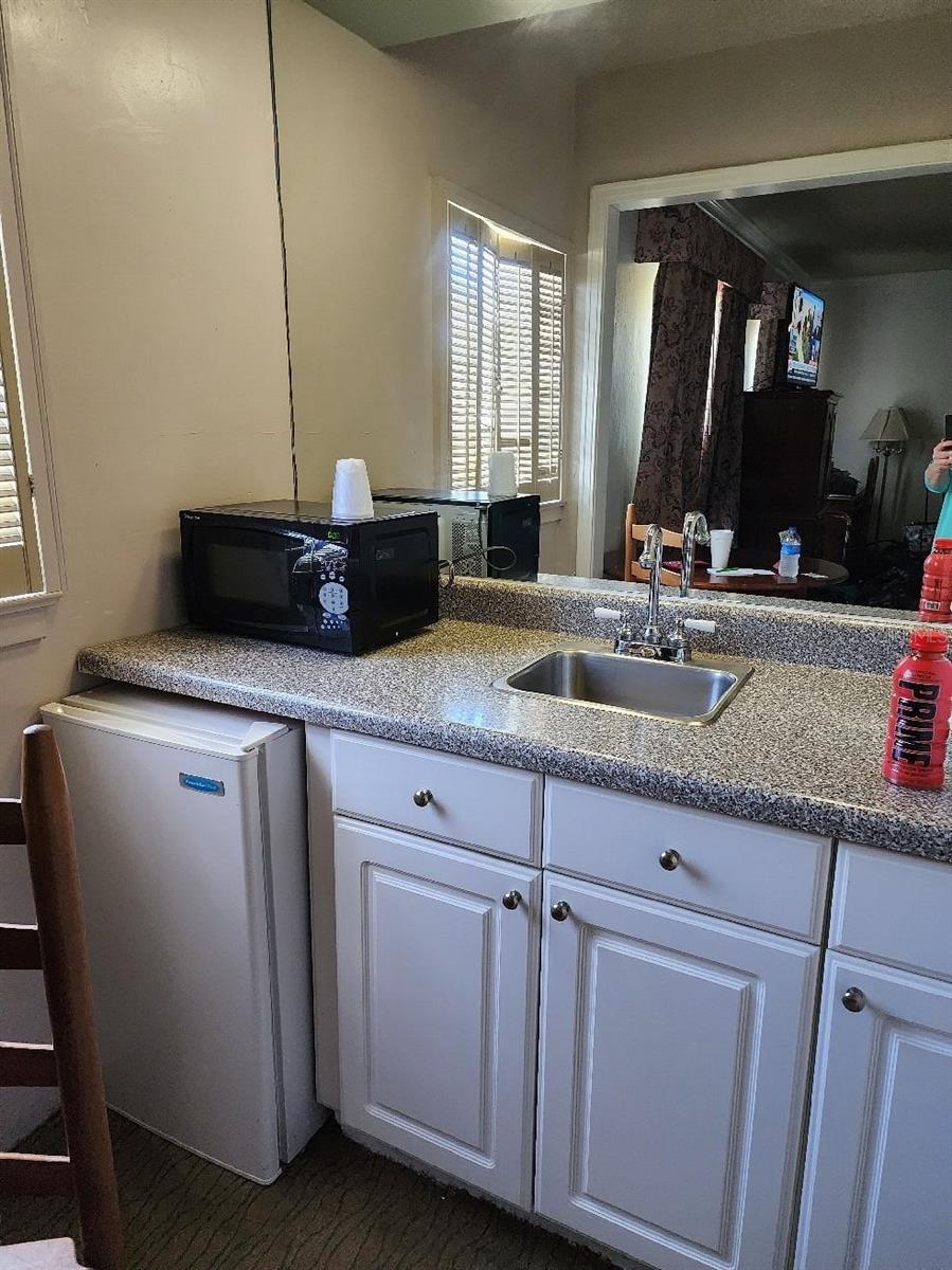 108 Royal Palm Ave Property Photo 9