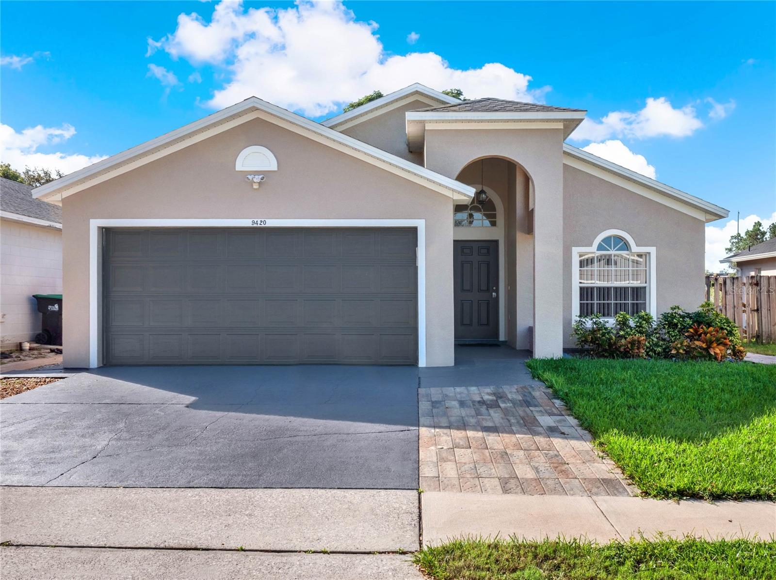 9420 Azalea Ridge Way Property Photo