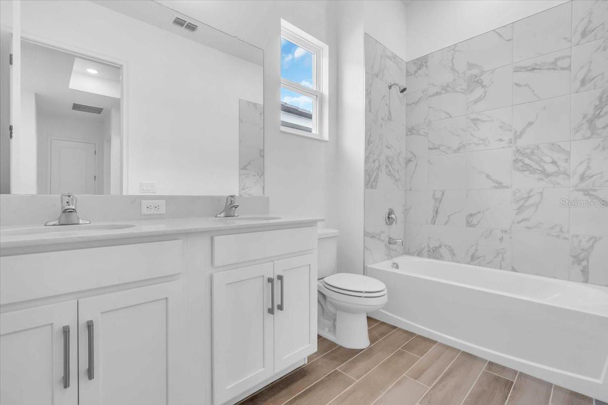2515 Wise River Lane Property Photo 4