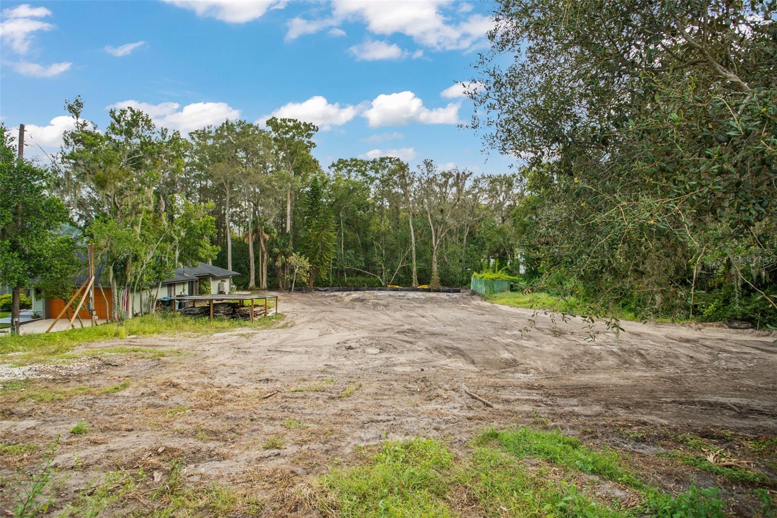 1000 Howell Branch Rd Property Photo 14