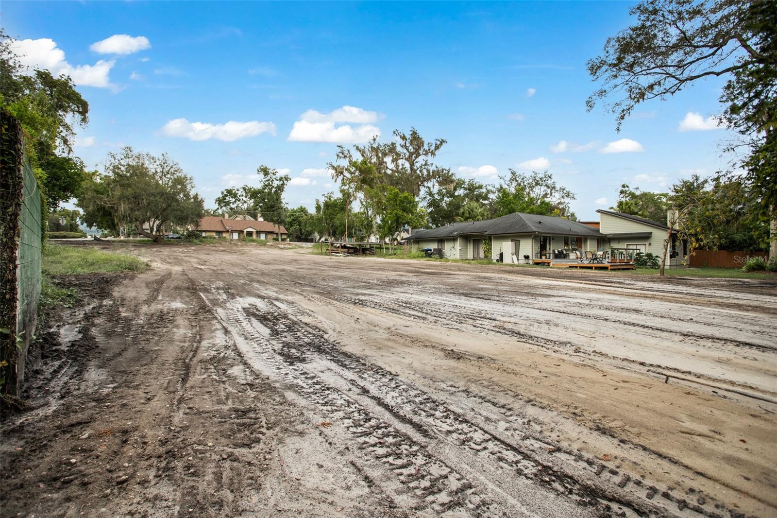 1000 Howell Branch Rd Property Photo 15