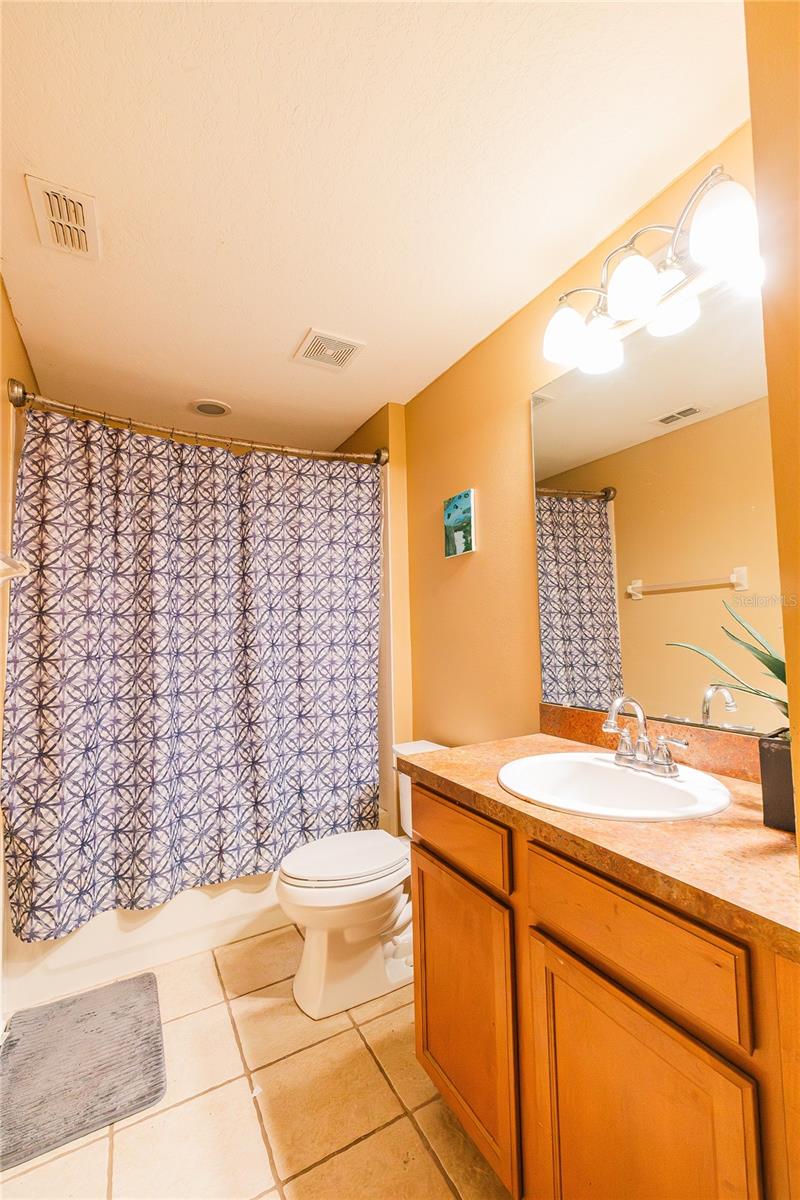 1844 Oxton Ct Property Photo 6