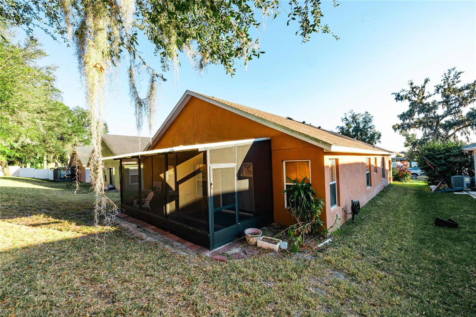 1844 Oxton Ct Property Photo 14