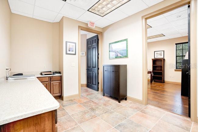 301 S Tubb St #g1 & G2 Property Photo 16