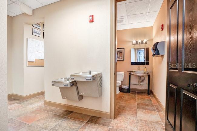 301 S Tubb St #g1 & G2 Property Photo 22