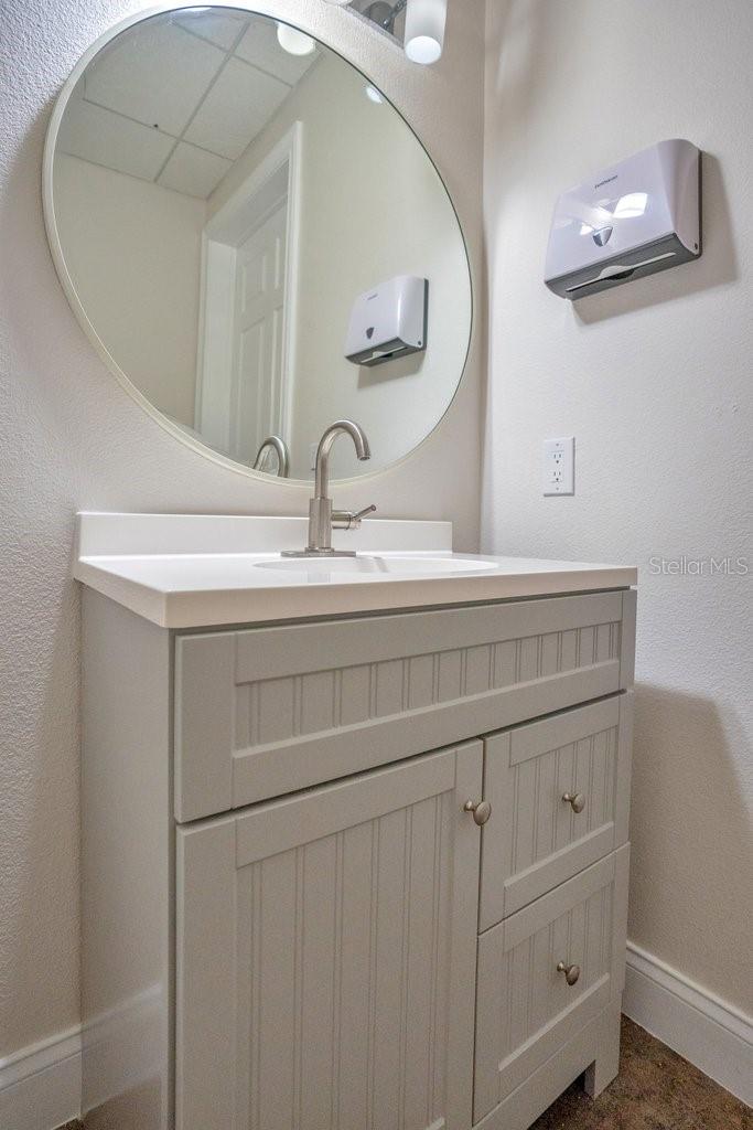 301 S Tubb St #g1 & G2 Property Photo 29