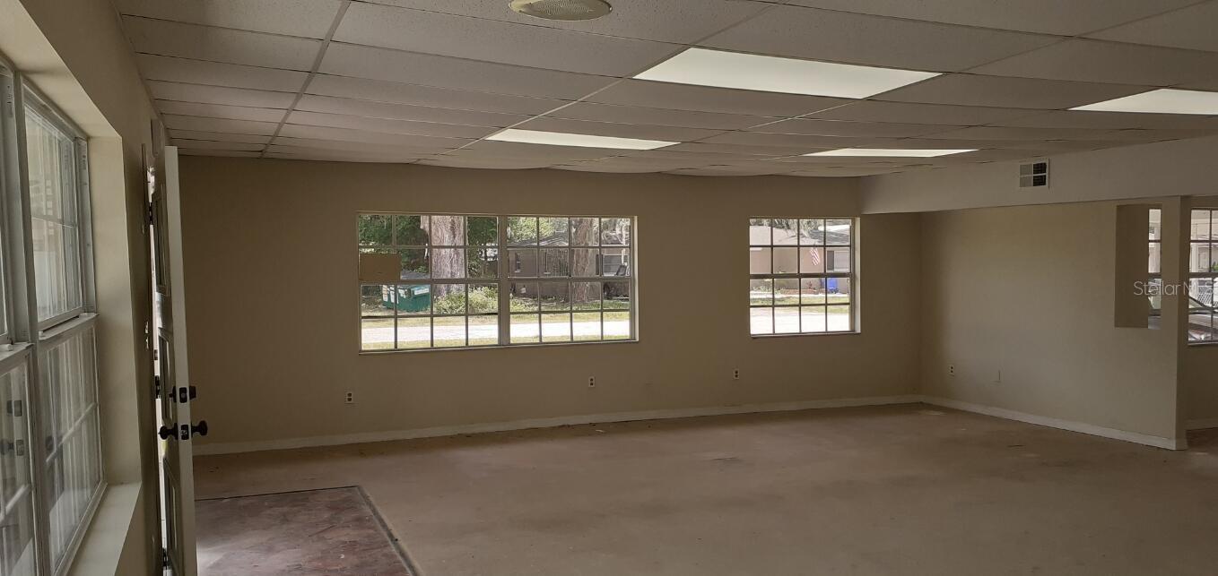 621 N Parsons Ave Property Photo 10