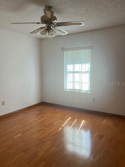 118 Cedar Rd Property Photo 3
