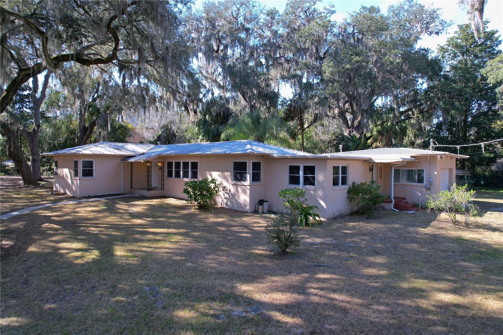 1202 Kirby St Property Photo