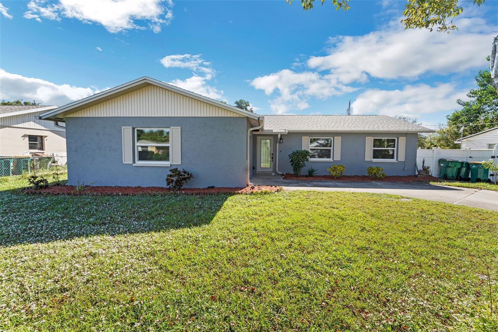 5360 Sutton Ave Property Photo
