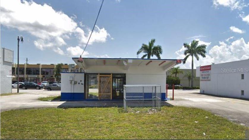 4631 Hollywood Blvd Property Photo