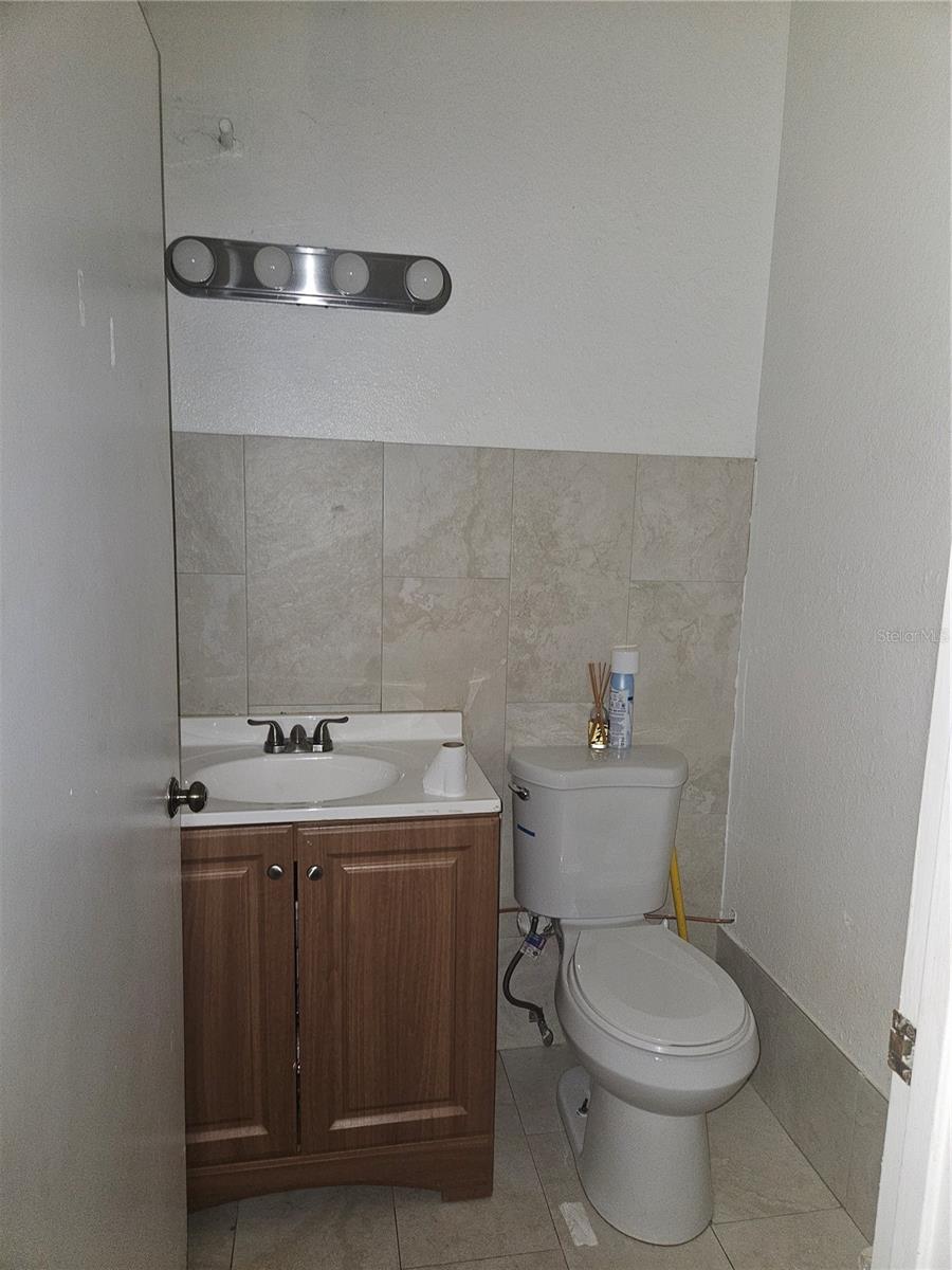 2400 N Forsyth Rd Property Photo 17
