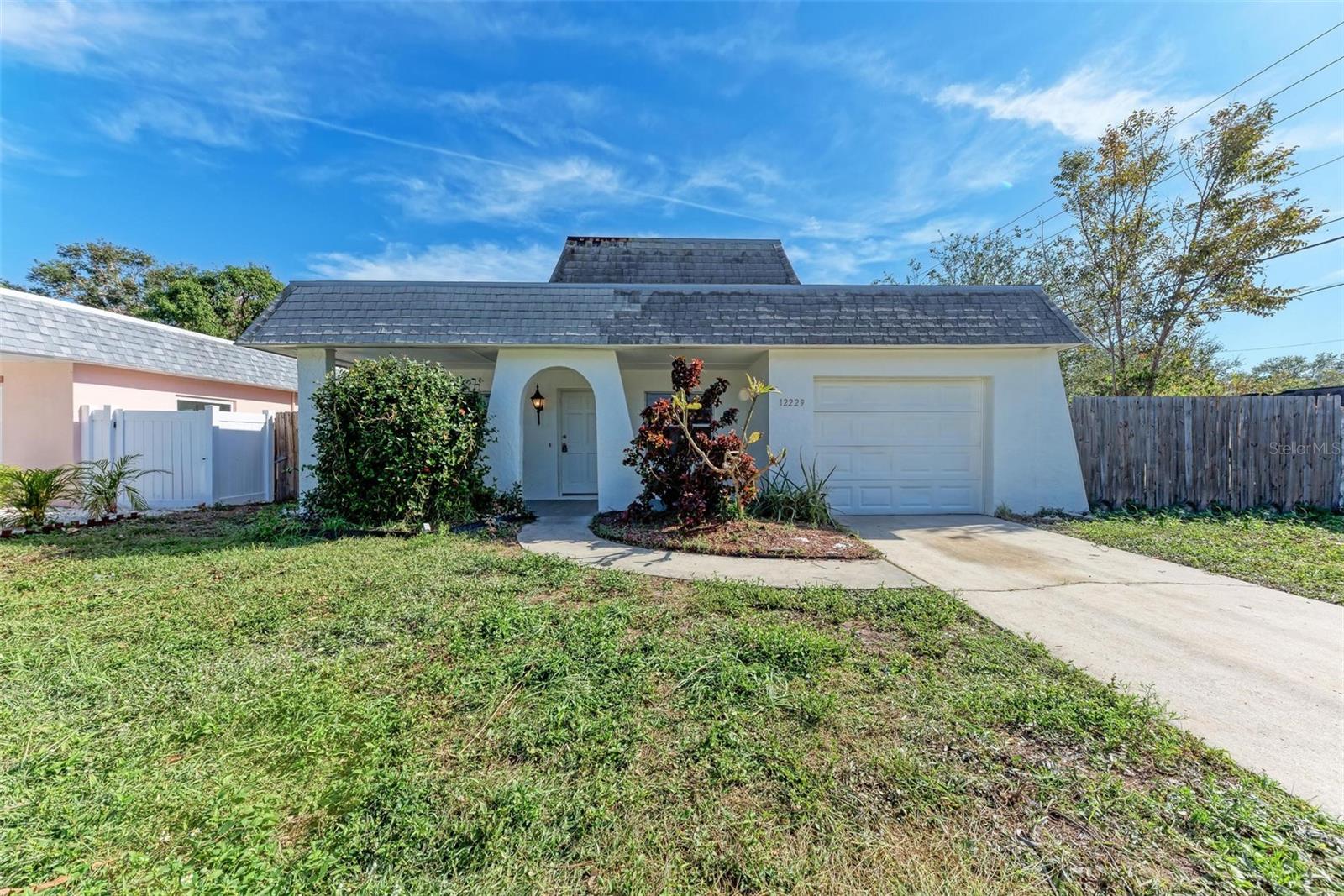 12229 Eldon Dr Property Photo