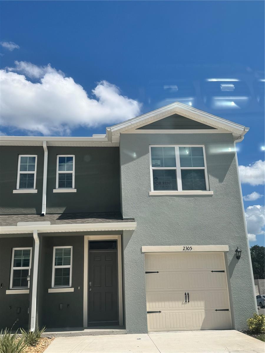 2305 Penguin Blvd Property Photo