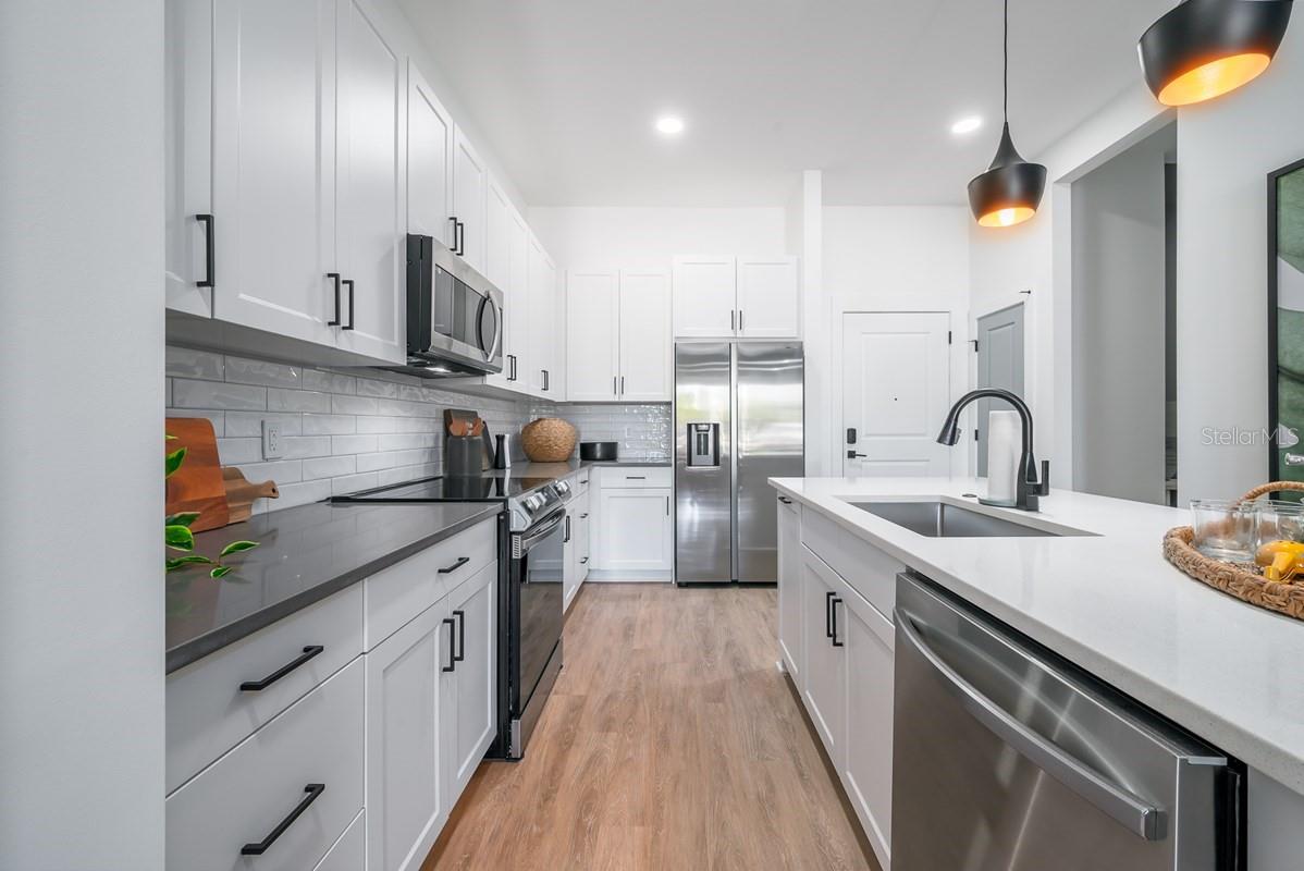 11929 Pioneers Way #b5 Property Photo 32