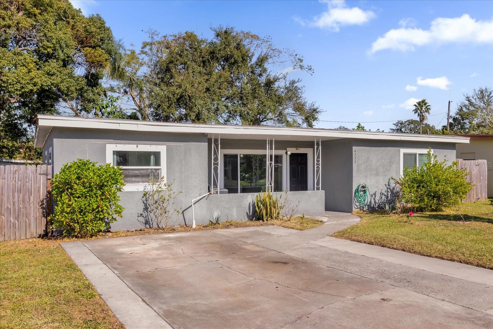 4535 Arch St Property Photo