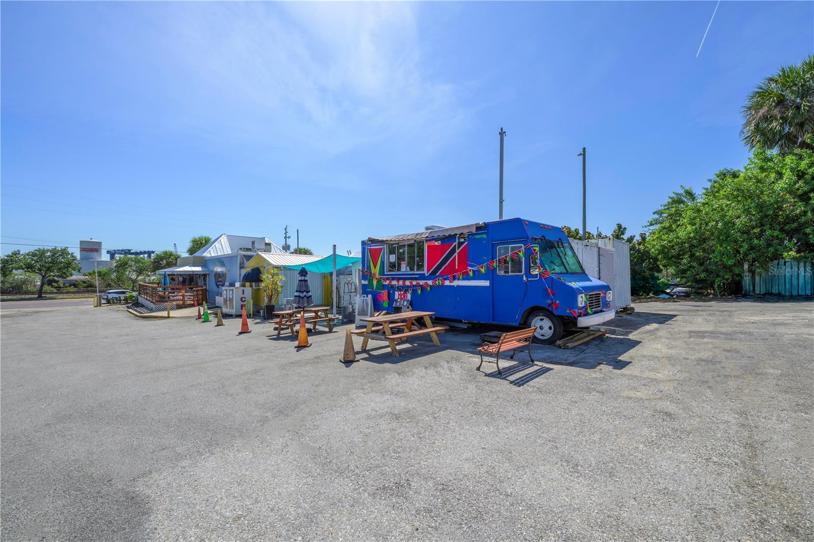 927 N Us Highway 1 Property Photo 17