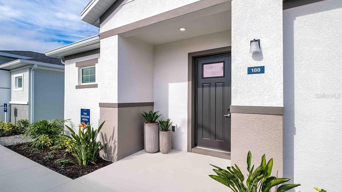 3842 S Shayelily Rd #elevate Property Photo 1