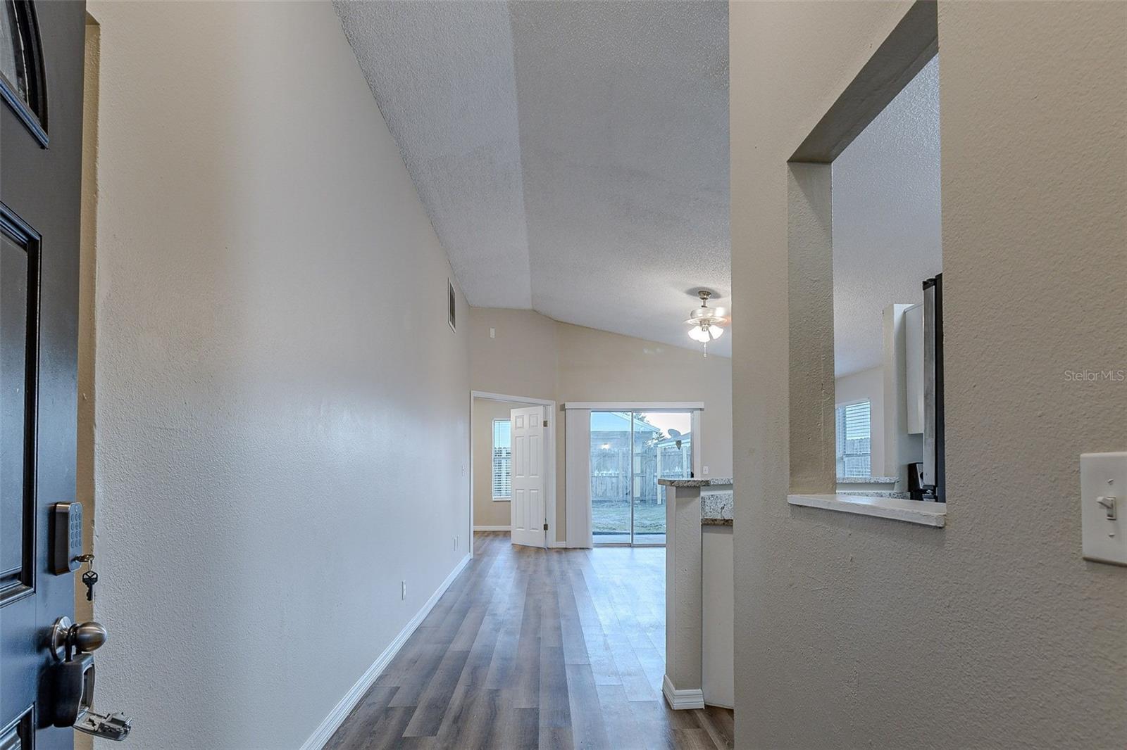5436 Wood Crossing St Property Photo 4