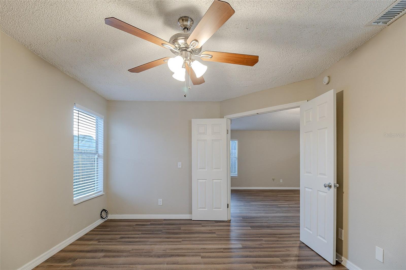 5436 Wood Crossing St Property Photo 11