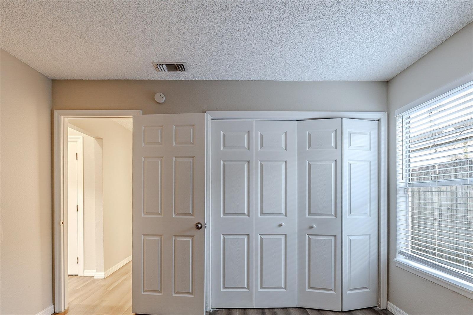 5436 Wood Crossing St Property Photo 15