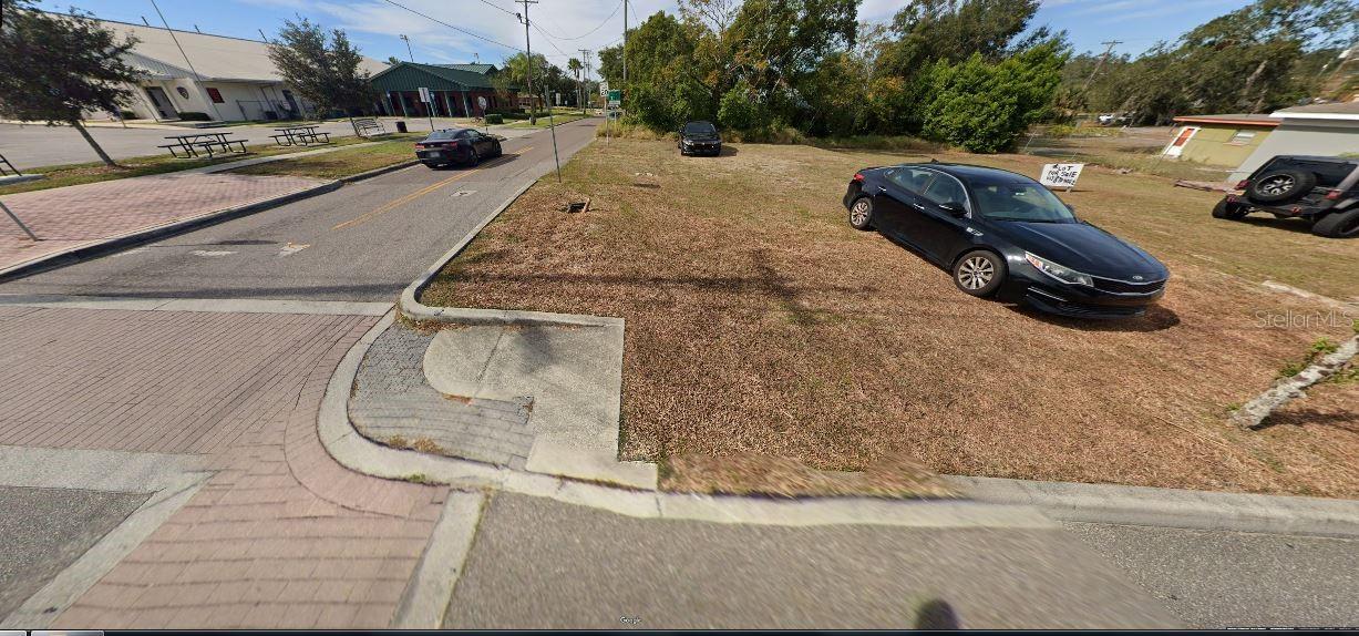 1400 Dr Martin Luther King Jr Way Property Photo 2