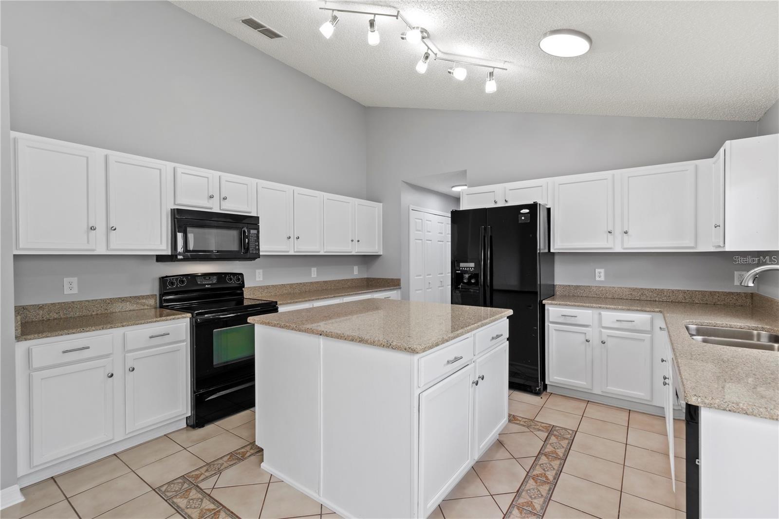 4731 Summerbridge Cir Property Photo 7