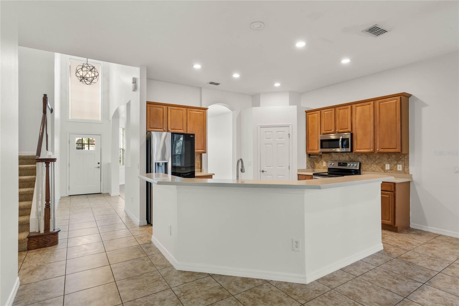 2806 Balforn Tower Way Property Photo 12