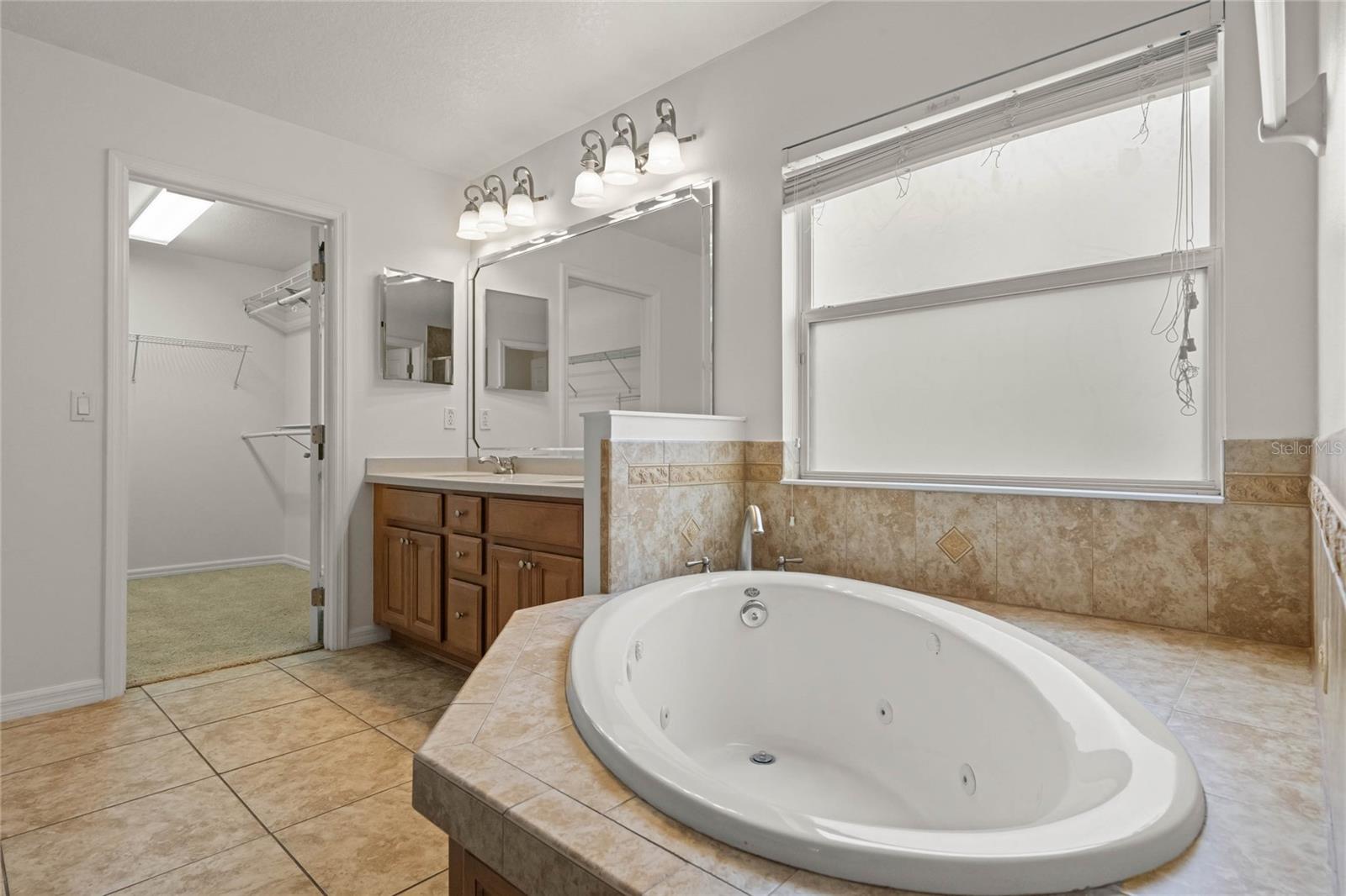 2806 Balforn Tower Way Property Photo 25