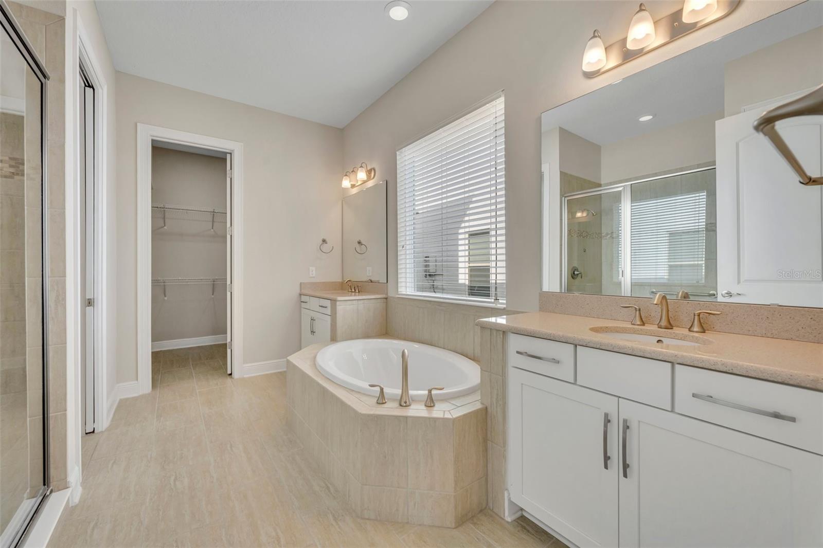 14157 Creekbed Cir Property Photo 17