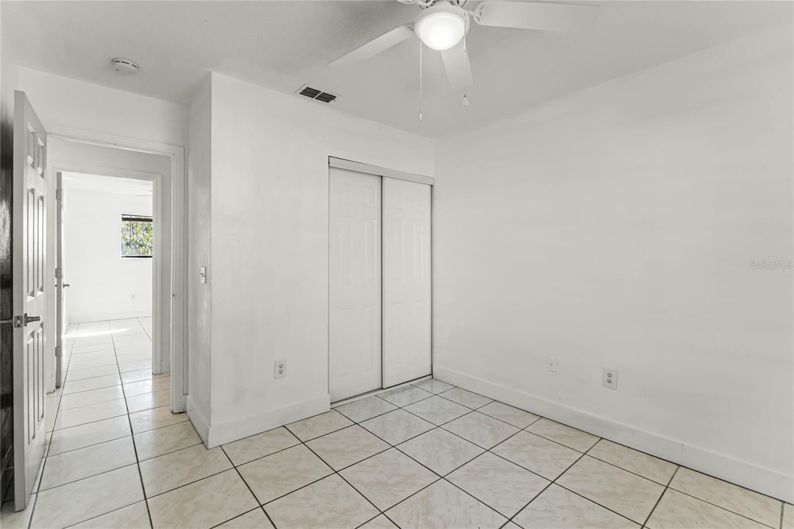 825 Kottle Cir S Property Photo 13