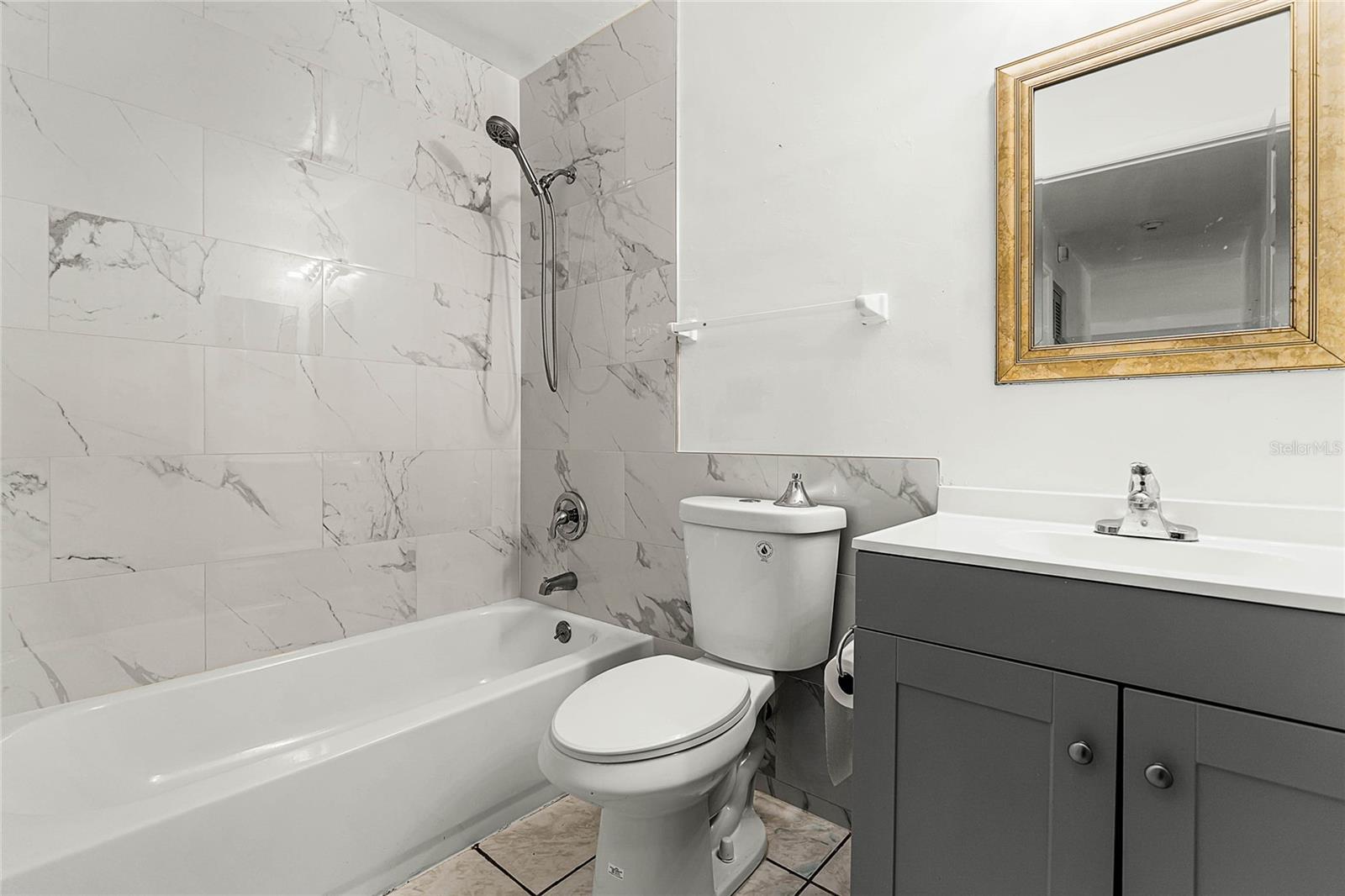 825 Kottle Cir S Property Photo 20