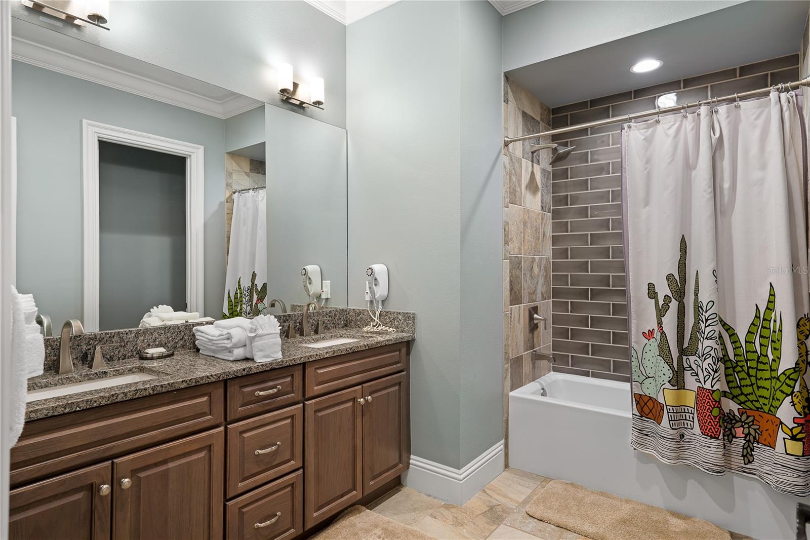 1261 Radiant St Property Photo 77