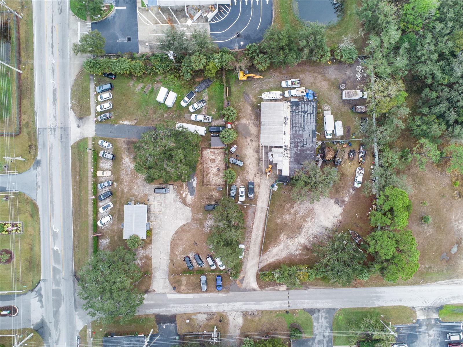 1421 Griffin Rd Property Photo 3